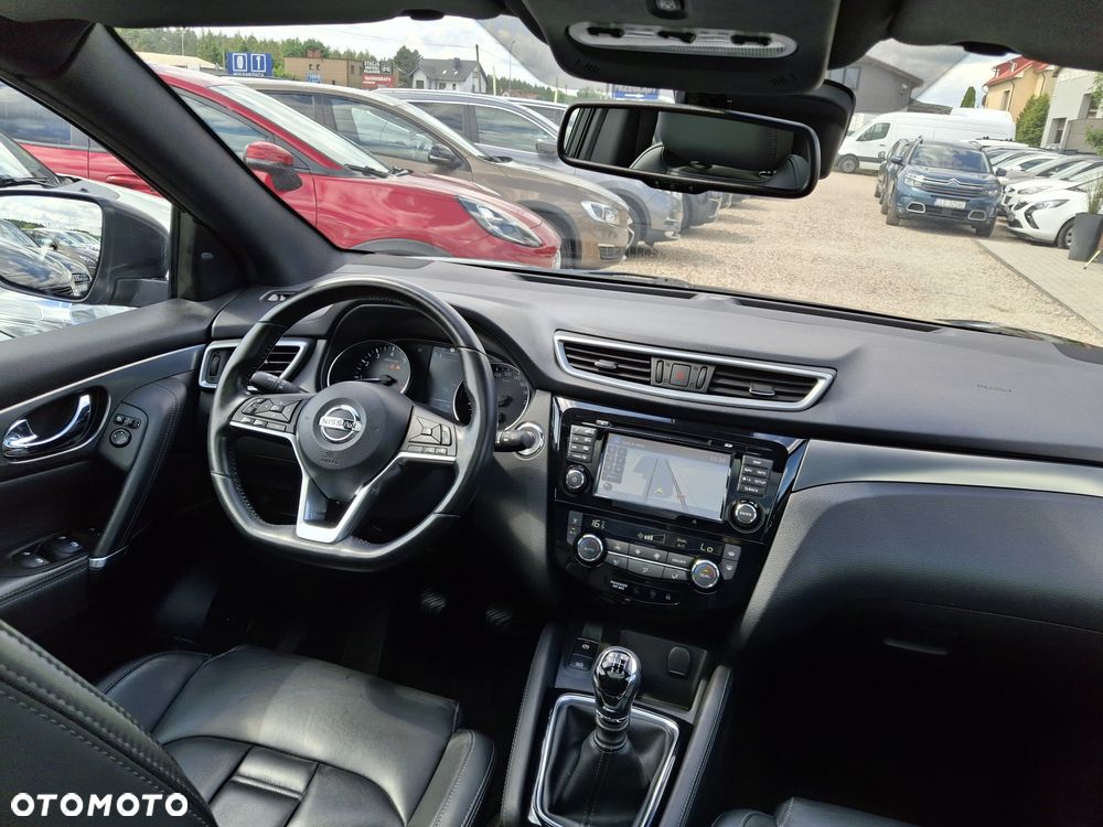 Nissan Qashqai 1.2 DIG-T TEKNA+ - 17
