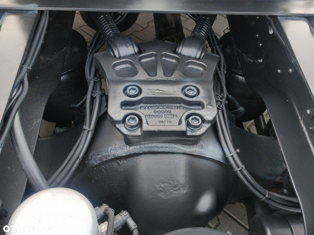MAN TGX 18.440 Low Deck XLX EURO 6 Retarder Cały na poduszkach - 21