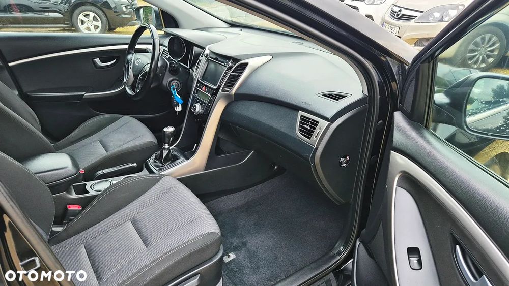 Hyundai i30 1.6 GDI BlueDrive Premium - 35