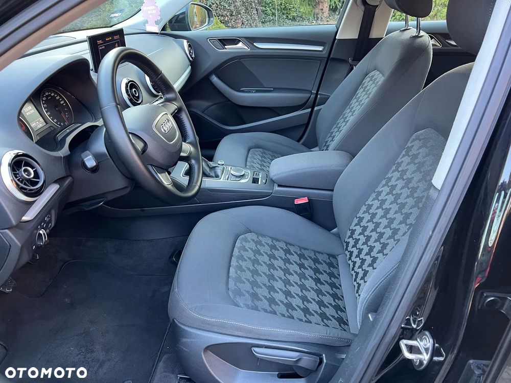 Audi A3 Sportback 1.2 TFSI Ambition - 11