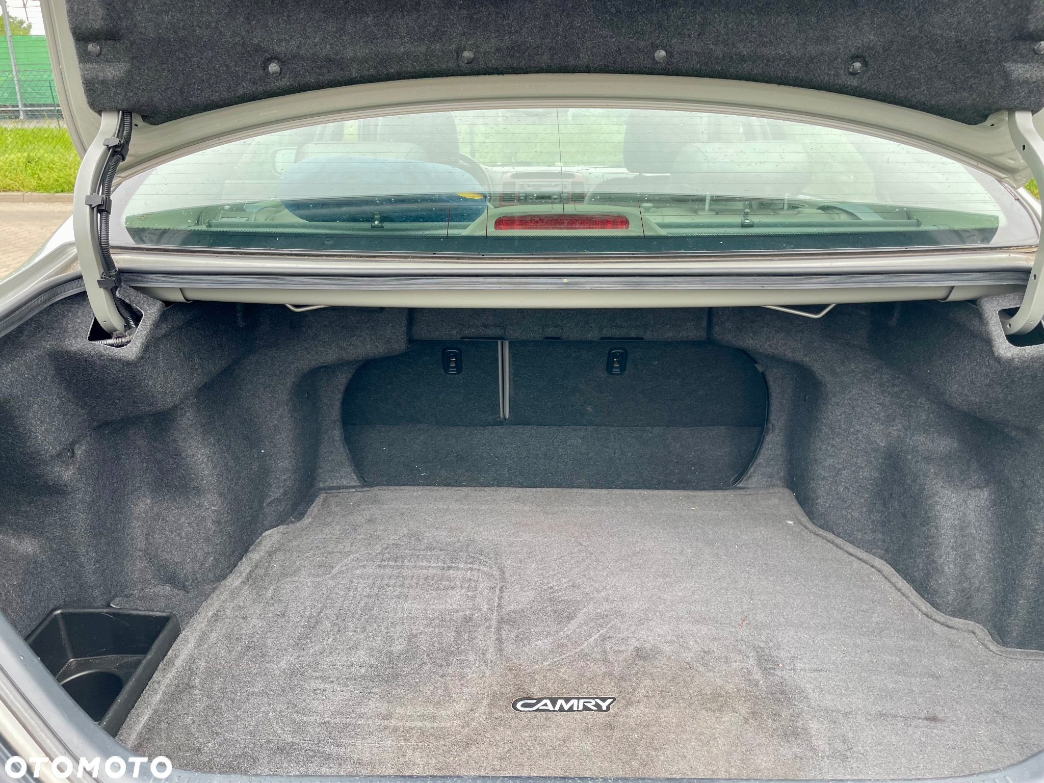 Toyota Camry 3.0 V6 - 10