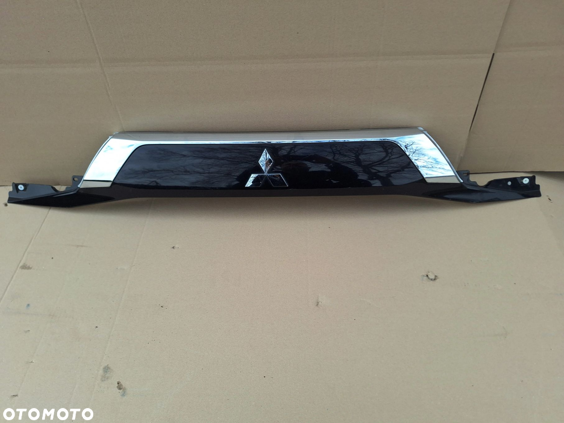 MITSUBISHI OUTLANDER III LIFT 15-20 BLENDA LISTWA KLAPY BAGAŻNIKA - 4