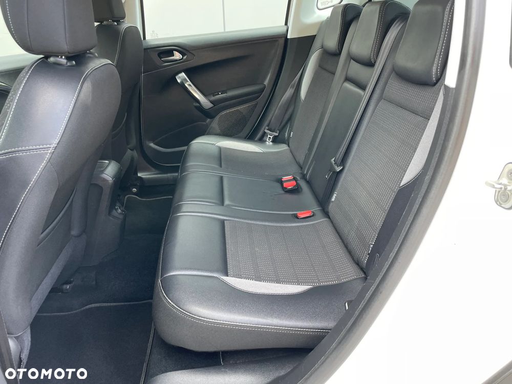 Peugeot 2008 PureTech 110 Stop&Start EAT6 Crossway - 10