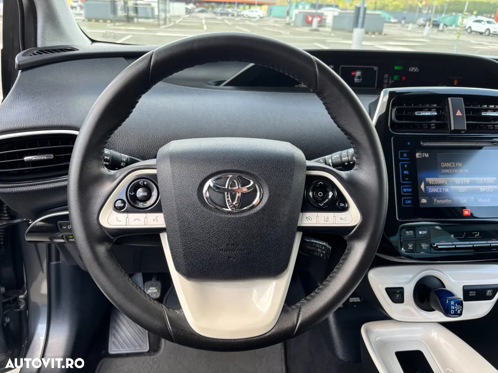 Toyota Prius Hybrid Executive - 15