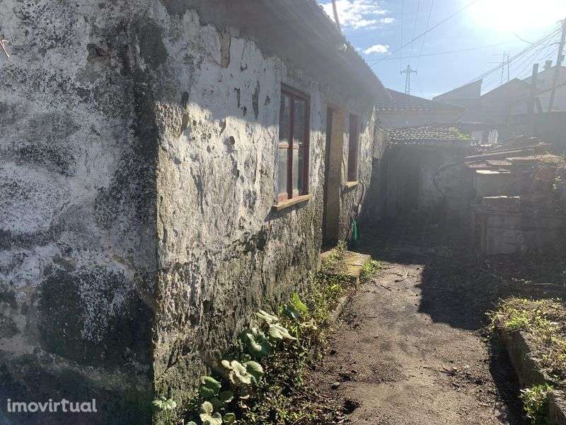 Terreno com casa 650m2 - Grande imagem: 5/7