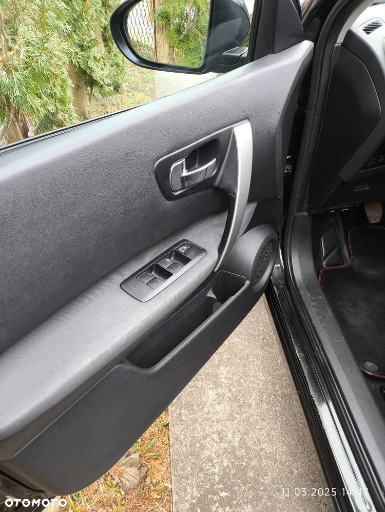 Nissan Qashqai - 30