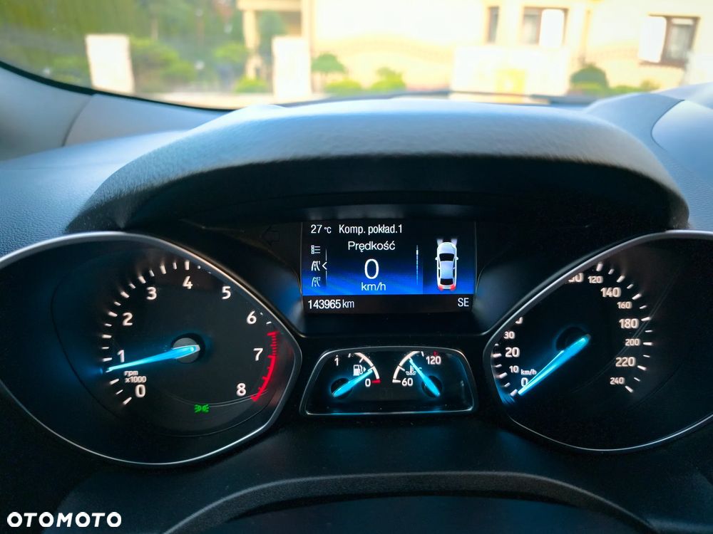 Ford Kuga - 38