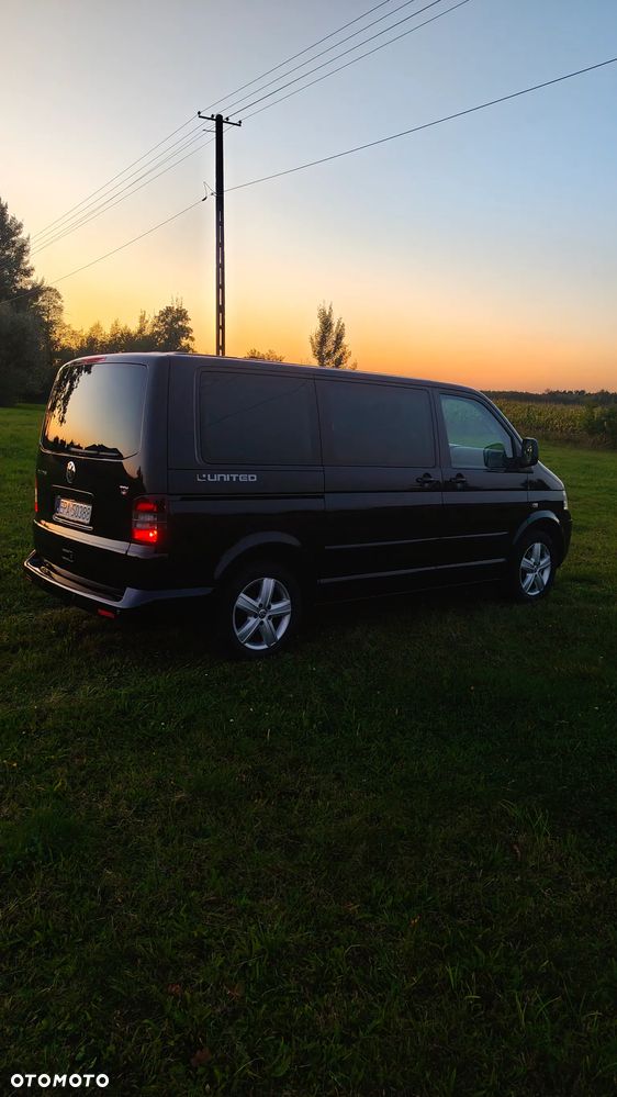 Volkswagen Multivan - 5