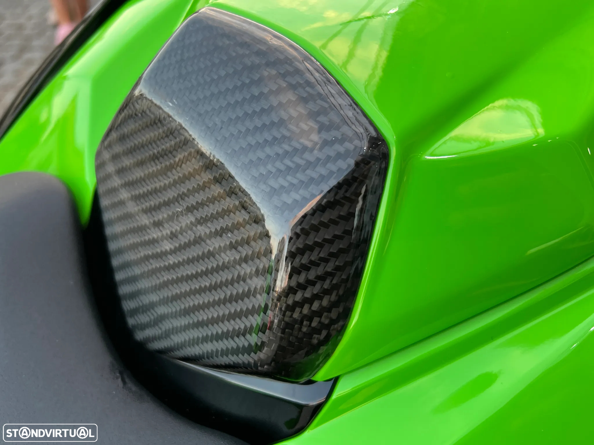 Kawasaki ZX 10R - 6