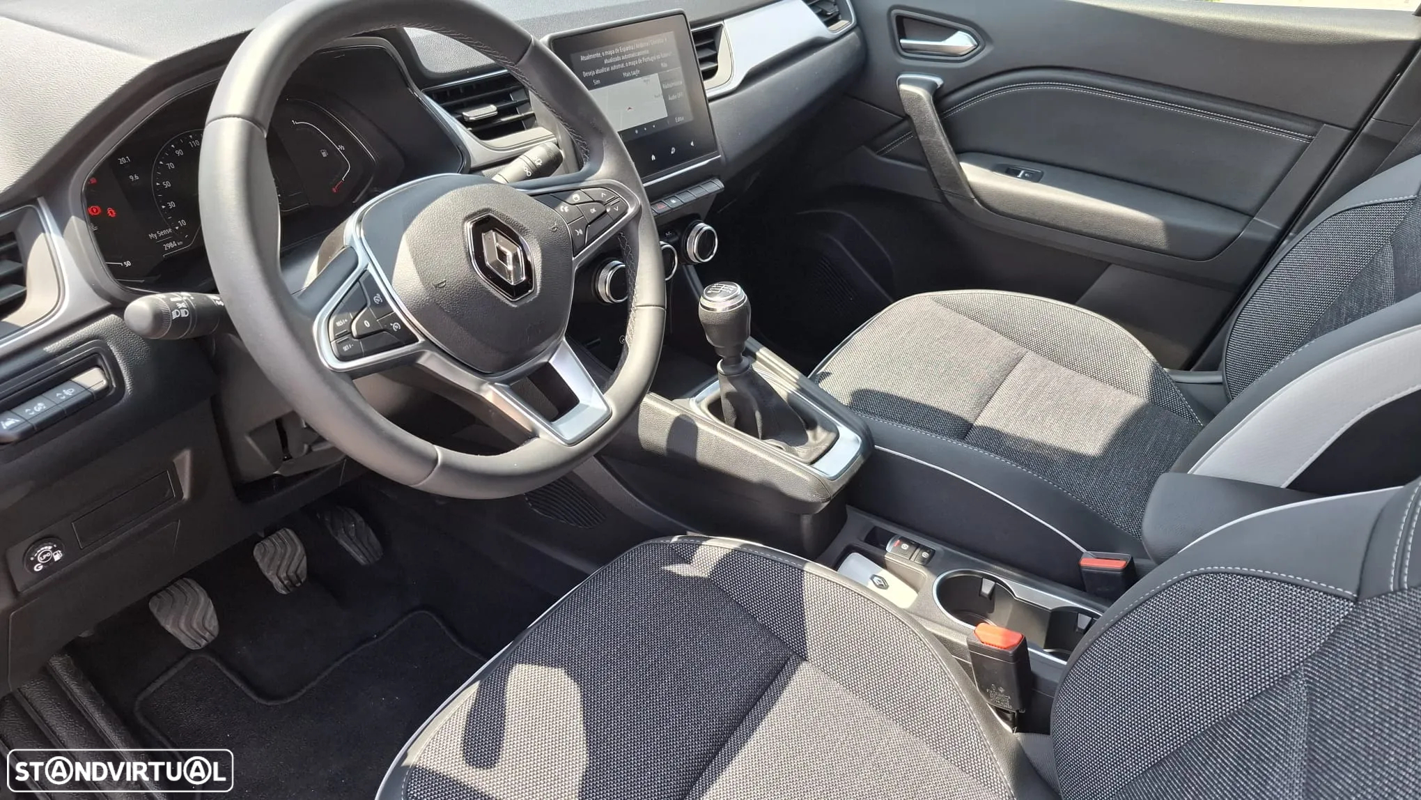 Renault Captur 1.0 TCe Techno Bi-Fuel - 8
