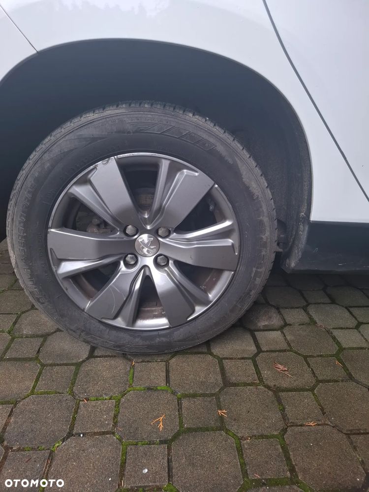 Peugeot 2008 1.2 Pure Tech Allure S&S EAT6 - 6