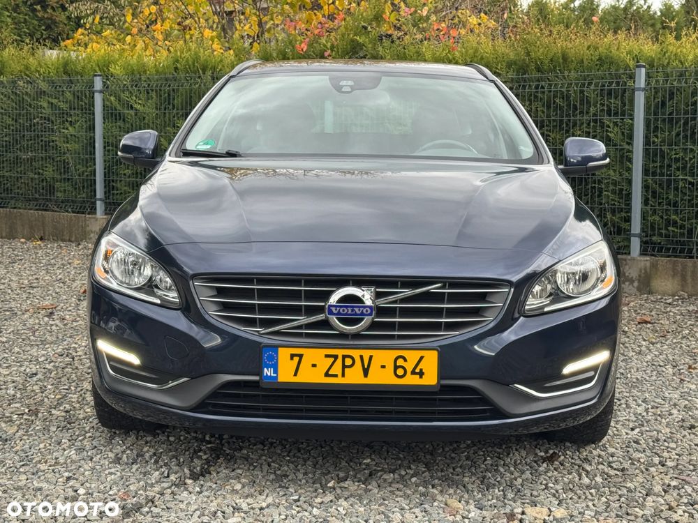 Volvo V60 D2 Summum - 7