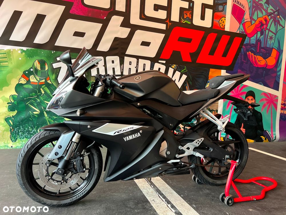 Yamaha YZF - 9