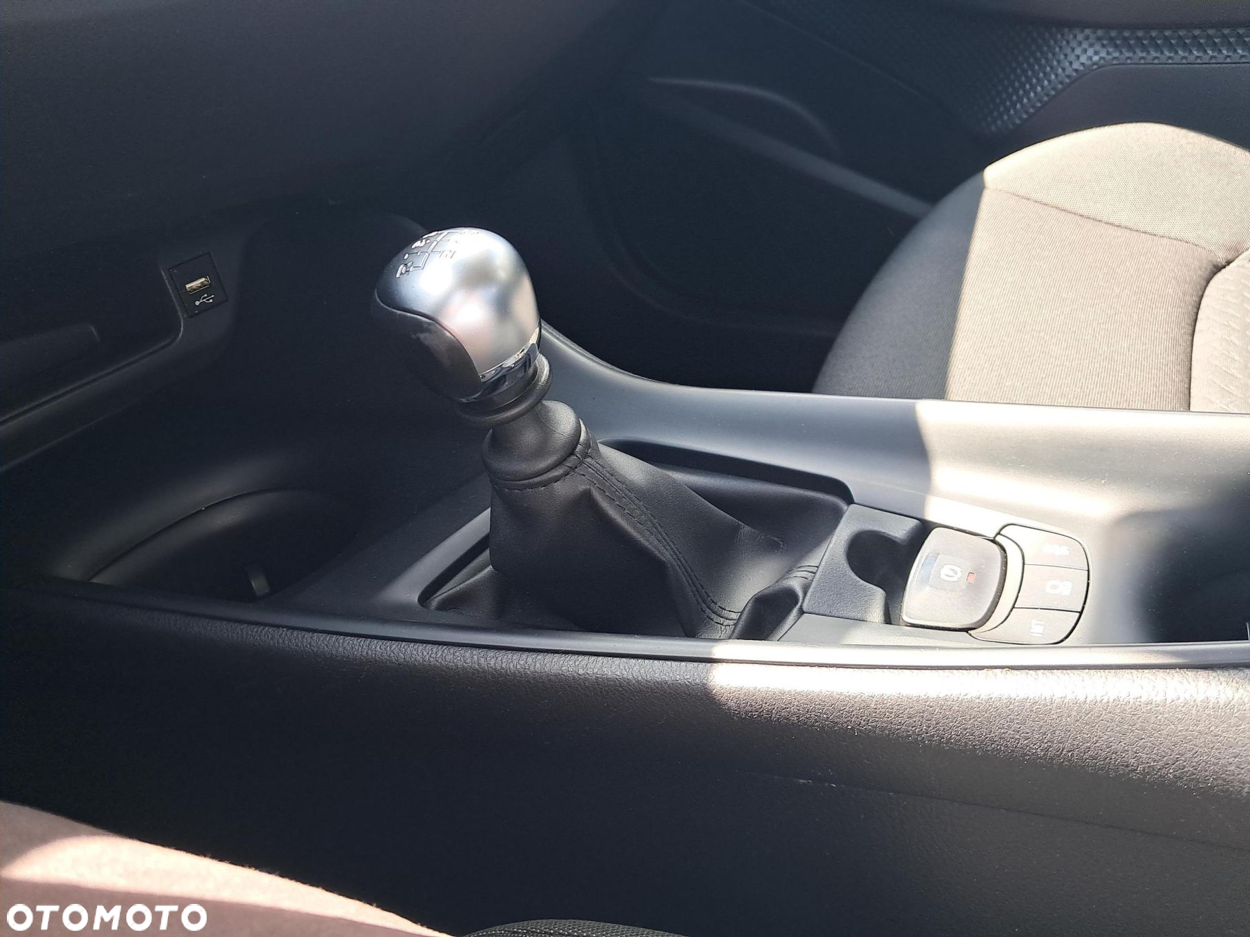 Toyota C-HR 1.2 T GPF Premium - 15