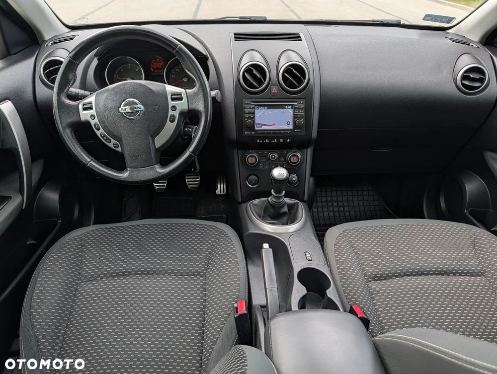 Nissan Qashqai 1.5 dCi DPF tekna - 17
