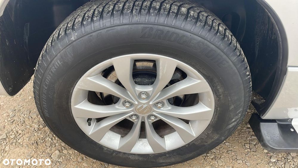 Suzuki Grand Vitara 2.4 Premium EU5 - 21