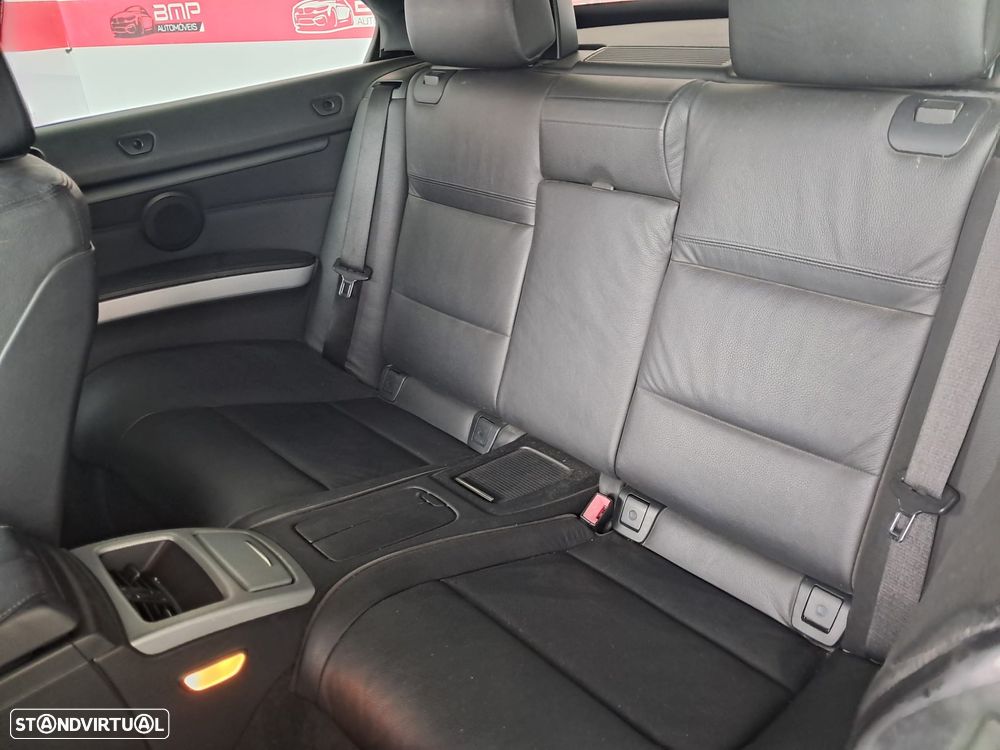 BMW 320 d Cabrio - 11
