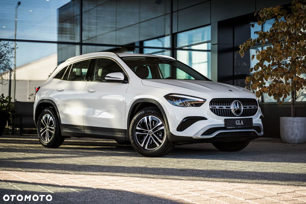 Mercedes-Benz GLA - 6