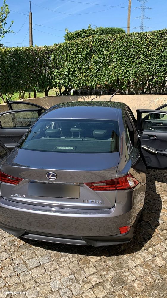 Lexus IS 300H Executive+ - 4