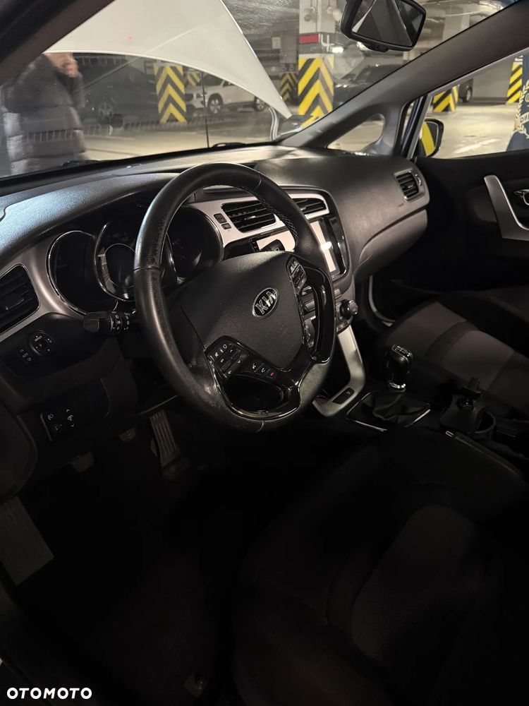 Kia Ceed 1.6 Crdi L - 23