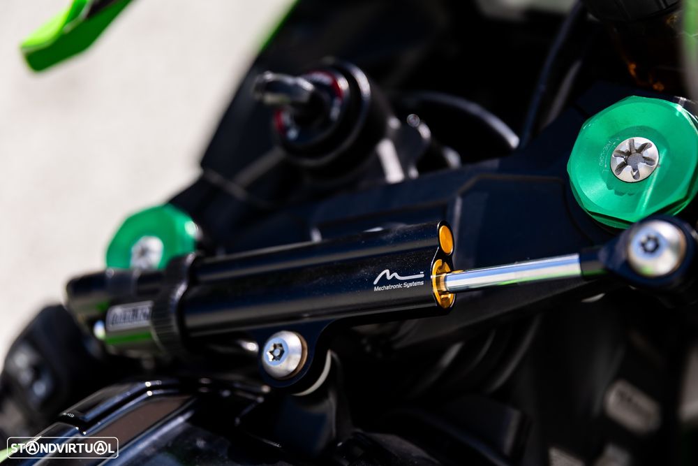 Kawasaki ZX ZX10R - 23