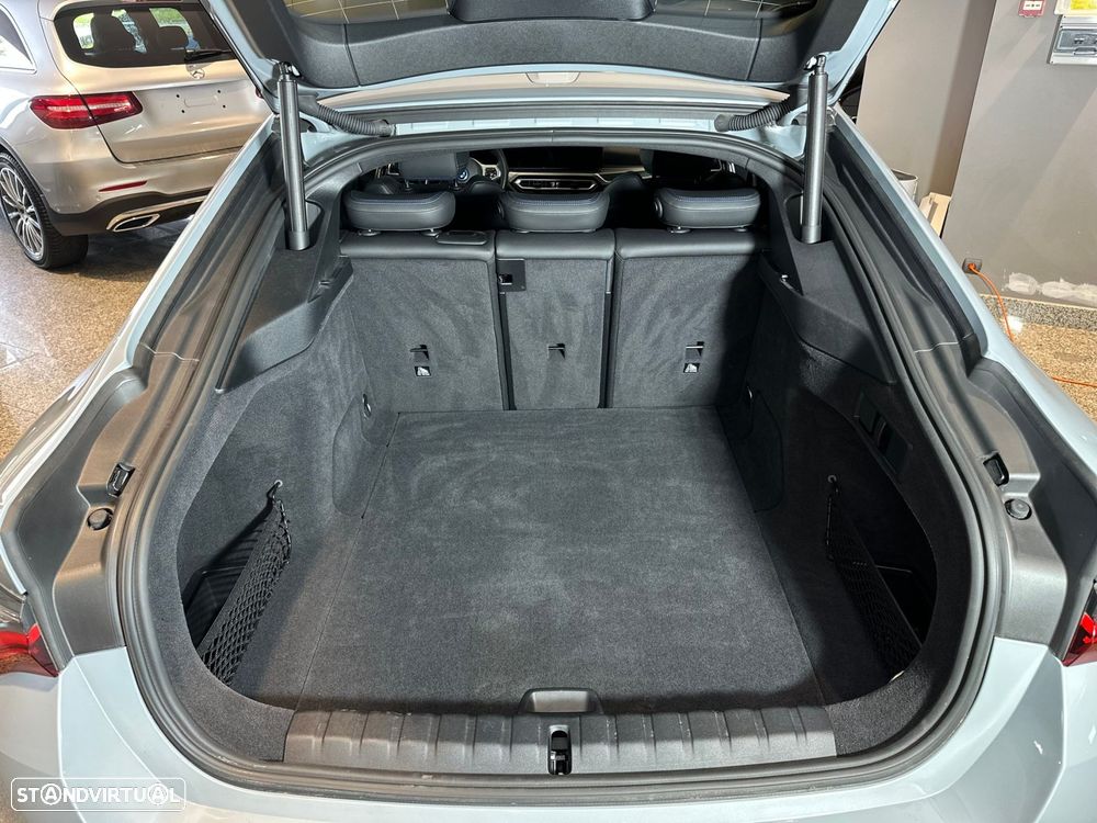 BMW i4 eDrive40 Pack Desportivo M - 38