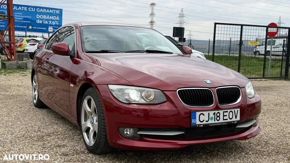 BMW Seria 3 320i - 4