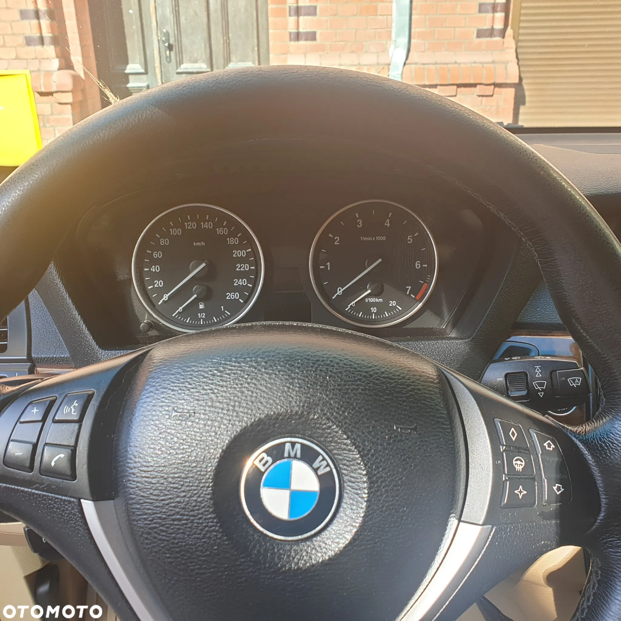 BMW X5 4.8i xDrive - 7
