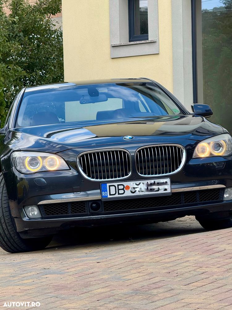 BMW Seria 7 730d - 28