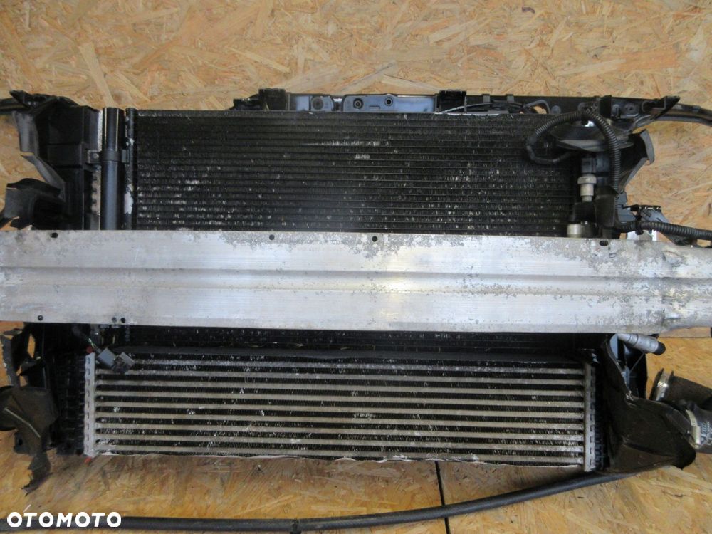 pas przedni chłodnice audi a4 b8 allroad 2.0 tdi automat - 4