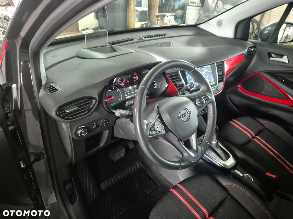Opel Crossland 1.2 T GS Line - 14