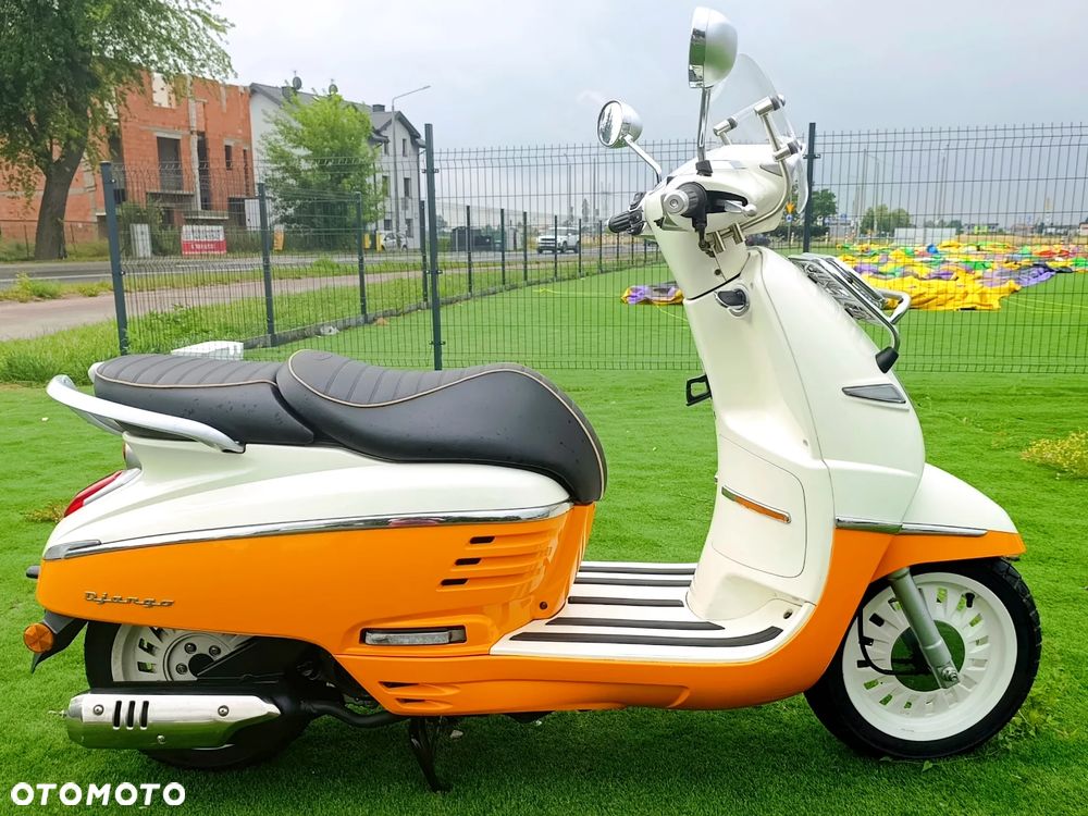 Peugeot Django - 5