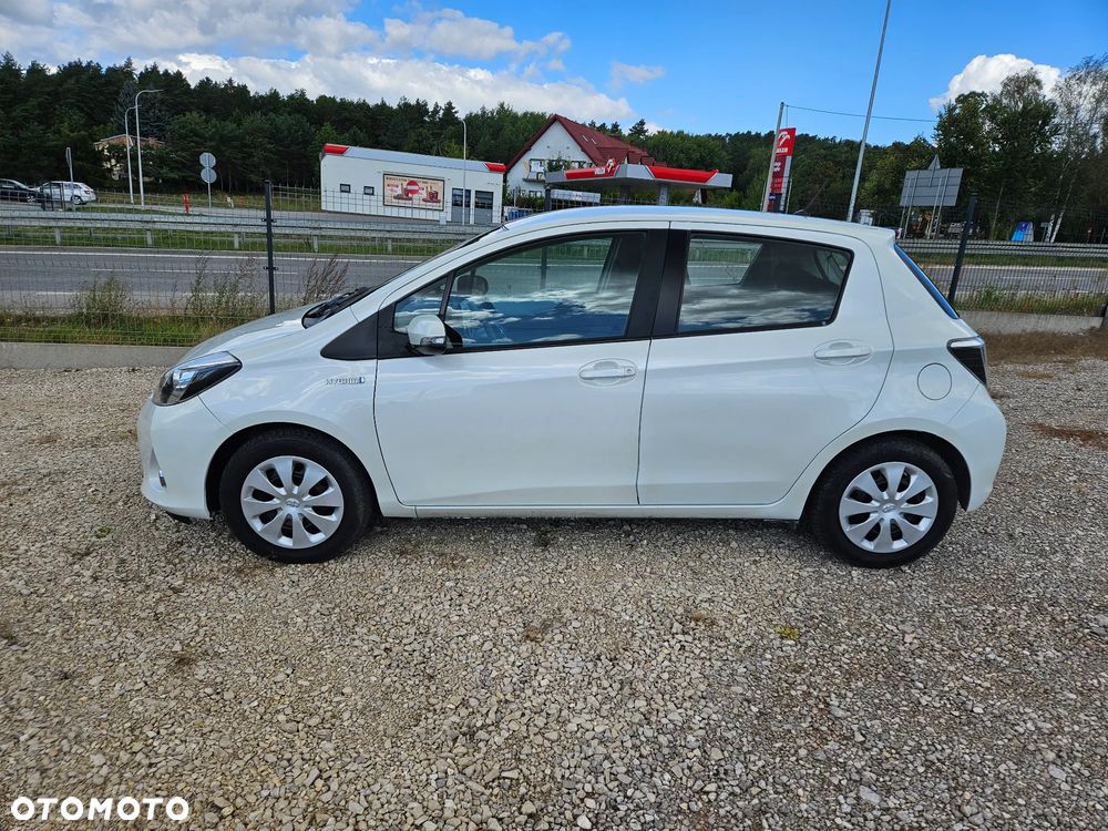 Toyota Yaris Hybrid 100 Sol - 7