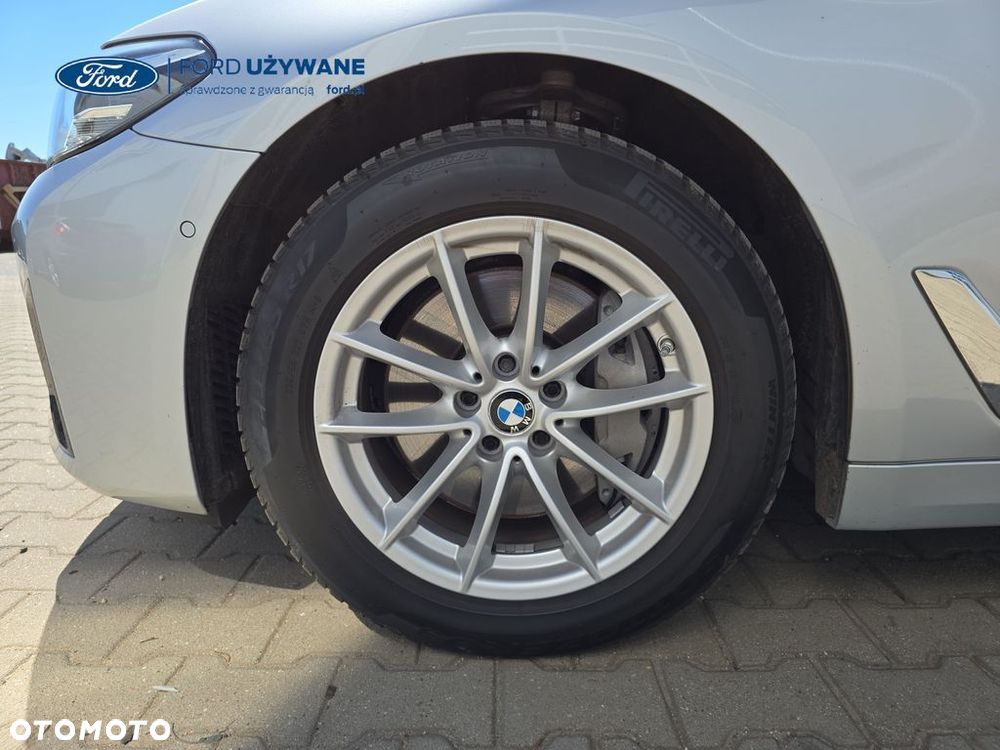 BMW Seria 5 530d mHEV - 25