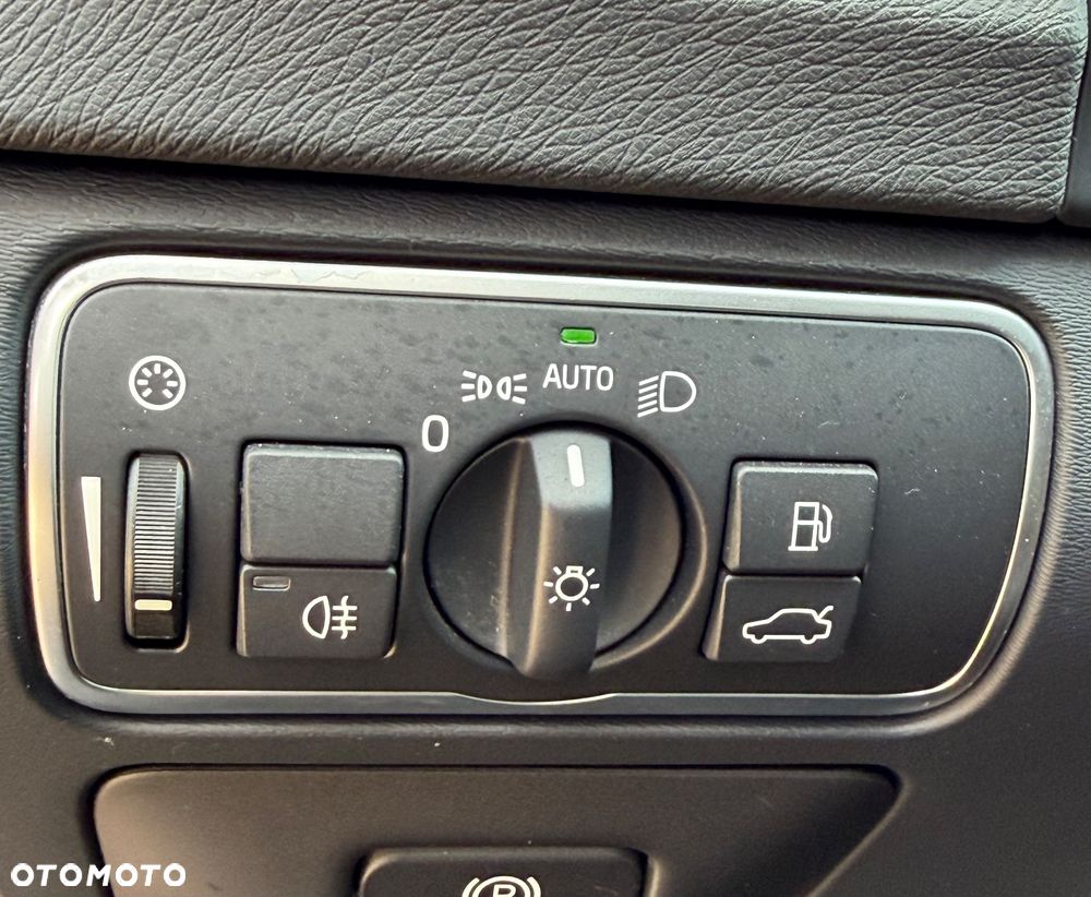 Volvo V60 D3 Drive-E Momentum - 15