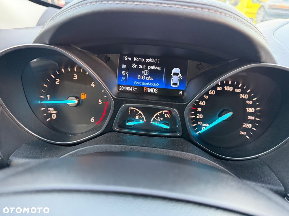 Ford Kuga Vignale 2.0 TDCi AWD - 22