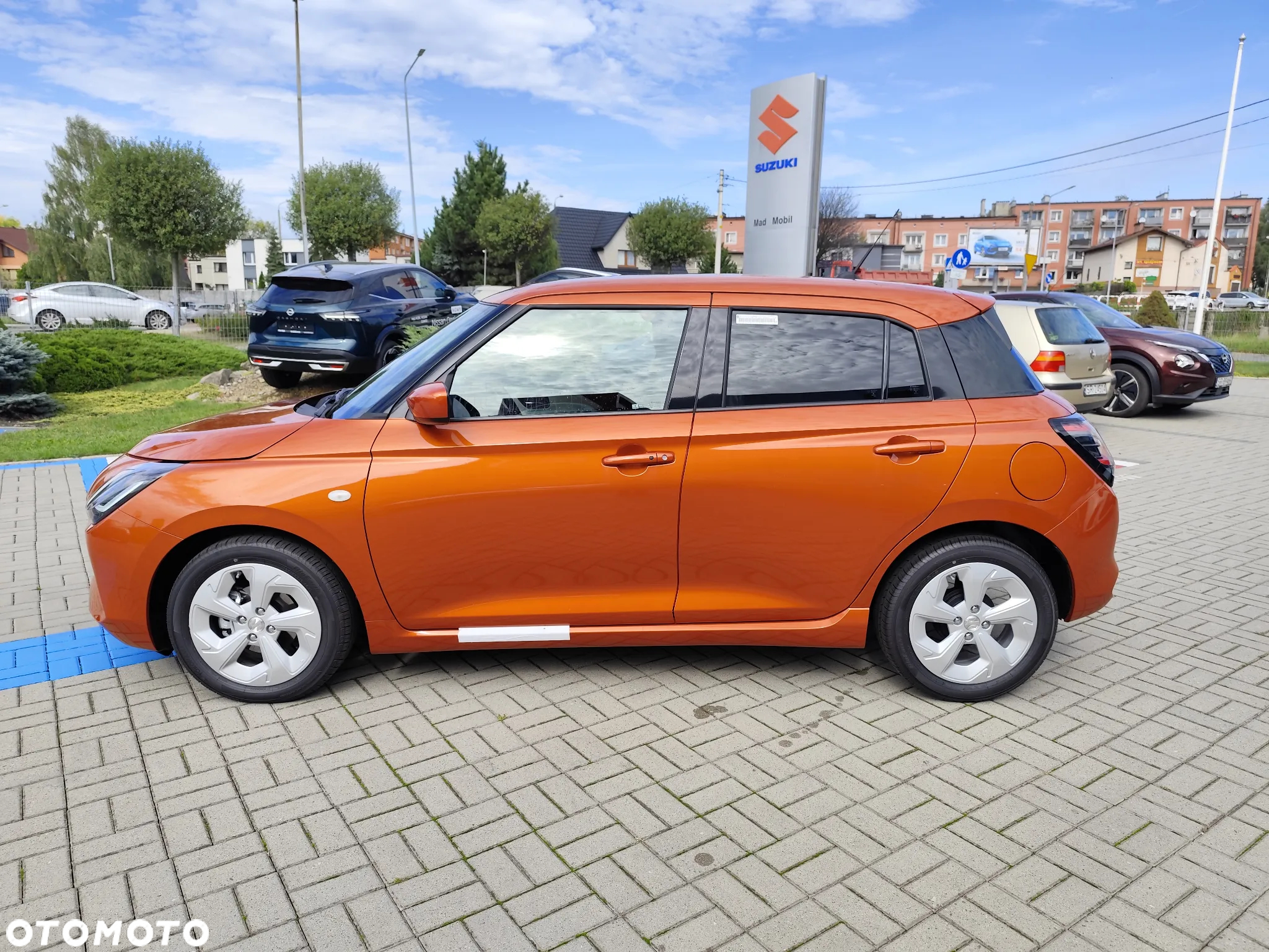 Suzuki Swift 1.2 Dualjet SHVS Premium Plus CVT - 2