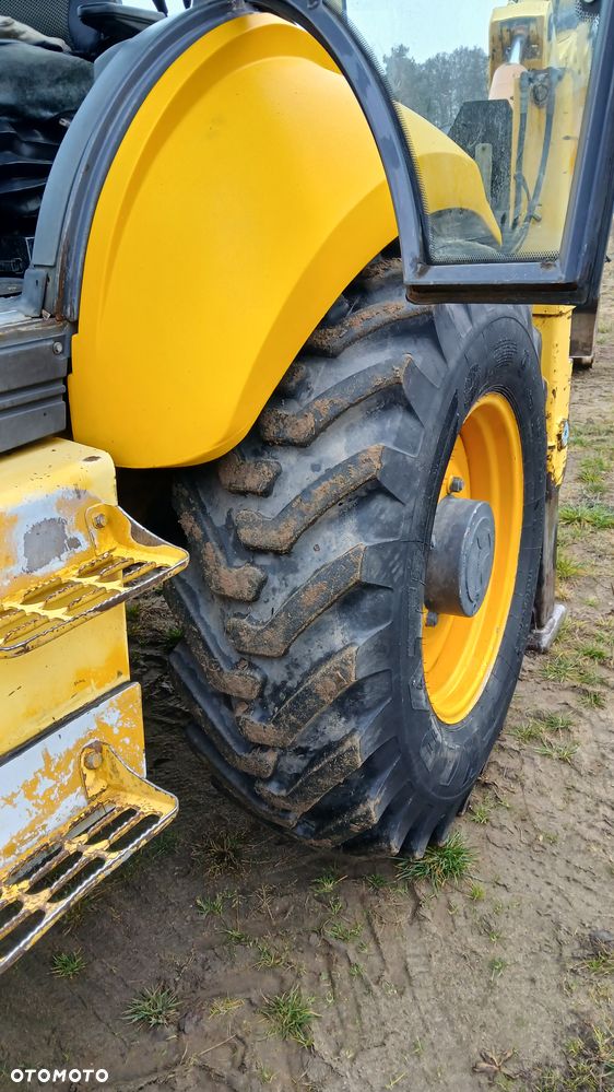 New Holland LB 115 - 22