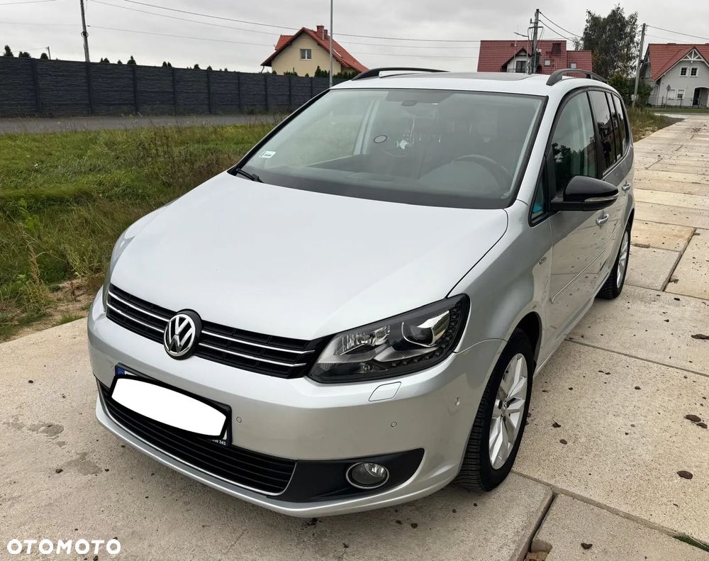 Volkswagen Touran - 1