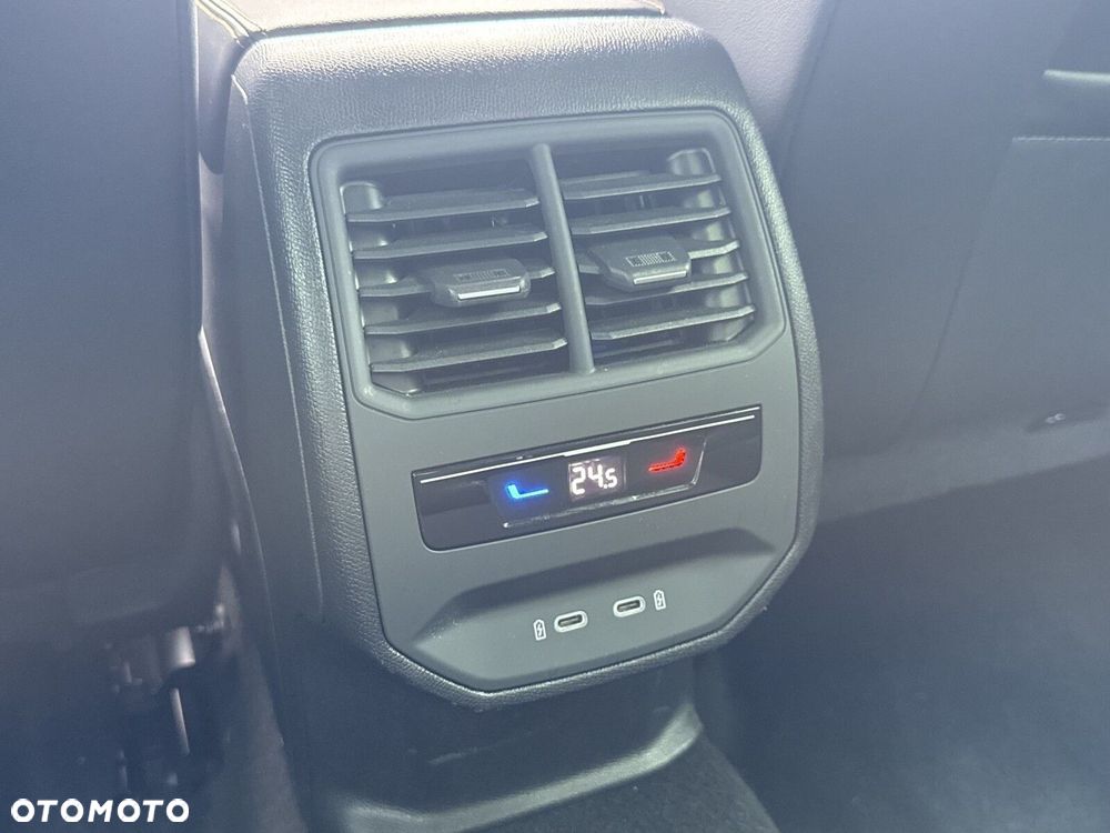 Cupra Formentor 1.5 eTSI mHEV DSG - 33