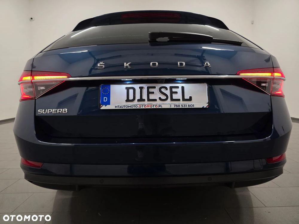 Skoda Superb 2.0 TDI SCR Style DSG - 37