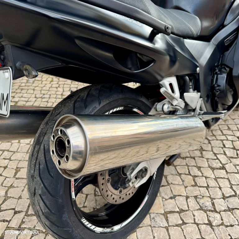 MV Agusta Brutale R - 13