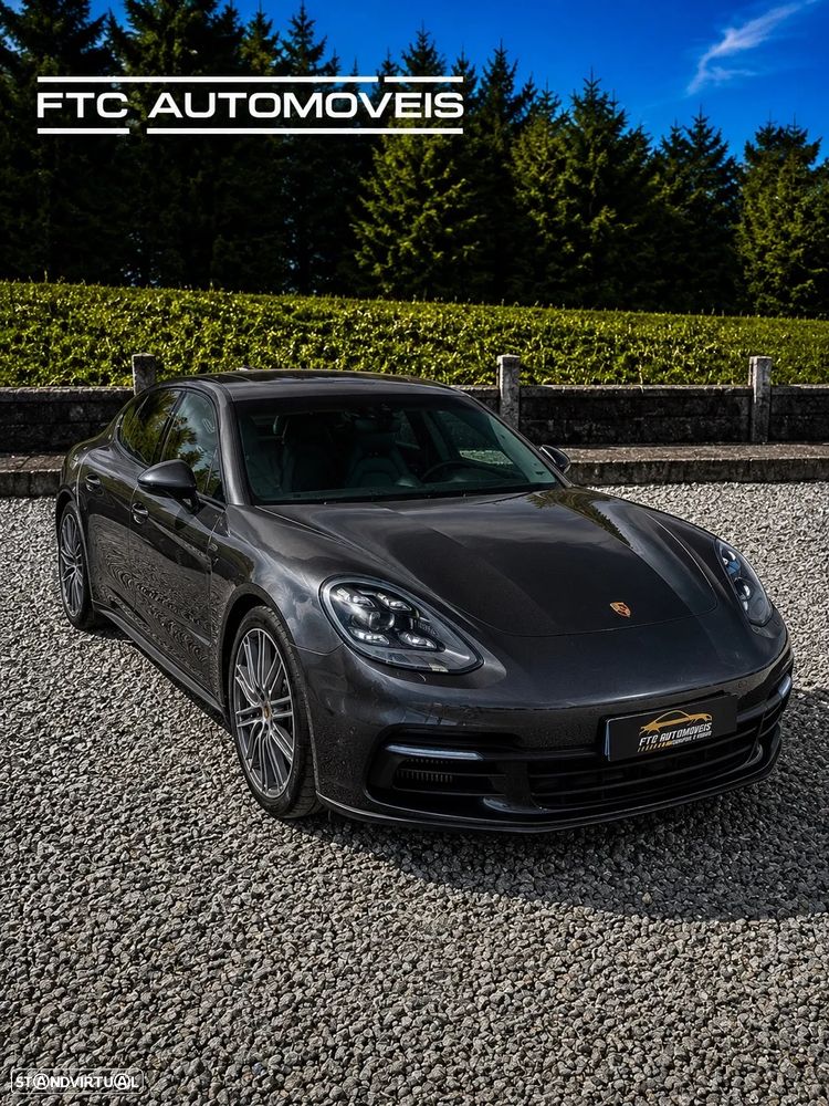 Porsche Panamera 4 E-Hybrid - 4