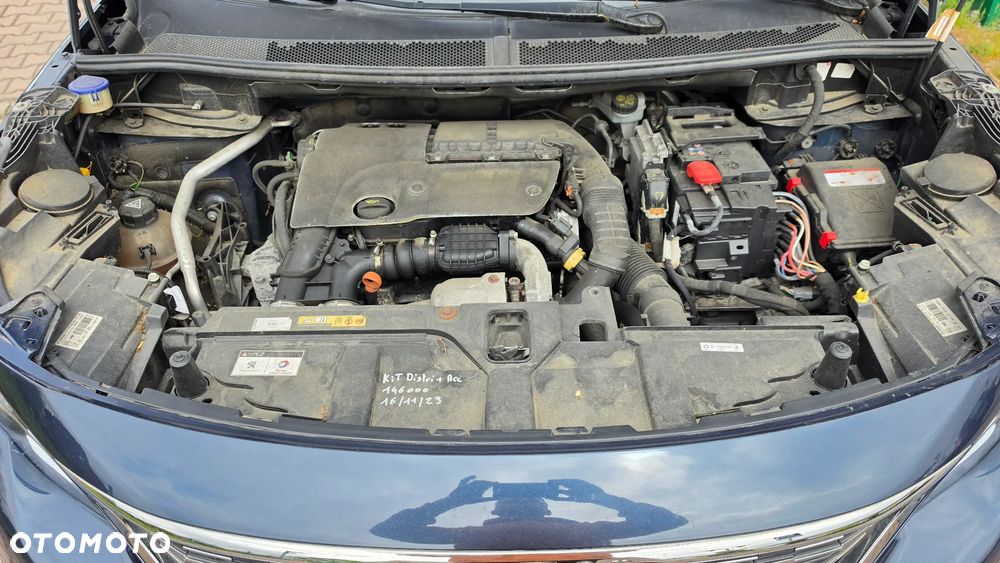 Peugeot 5008 BlueHDI 120 EAT6 Stop & Start Active - 38