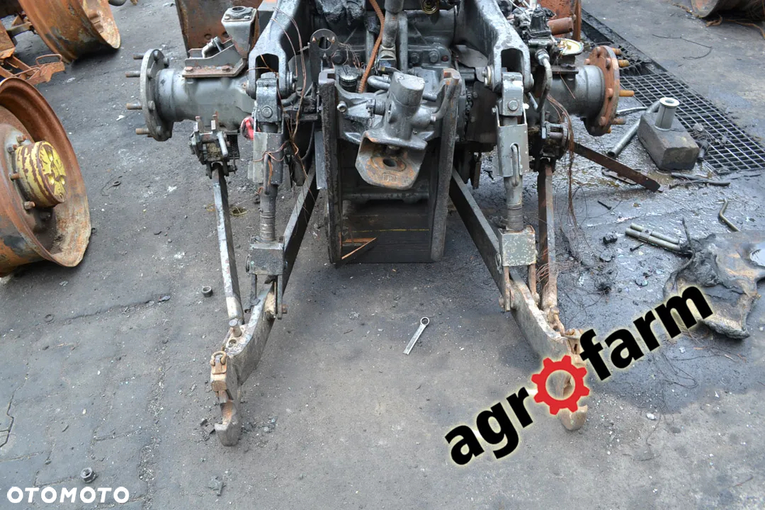 Fendt 411 412 most zwolnica skrzynia blok wał piasta obudowa - 5