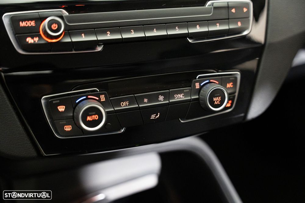 BMW X1 25 e xDrive Corporate Edition - 7