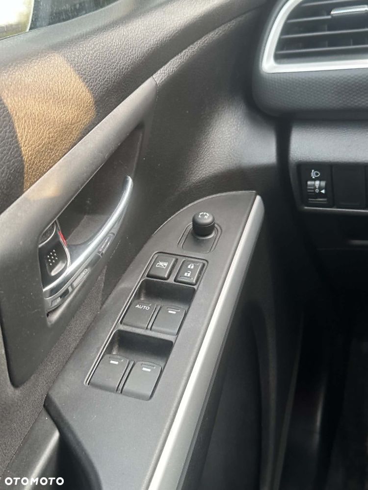 Suzuki SX4 Classic 1.6 VVT 4x2 Comfort - 14