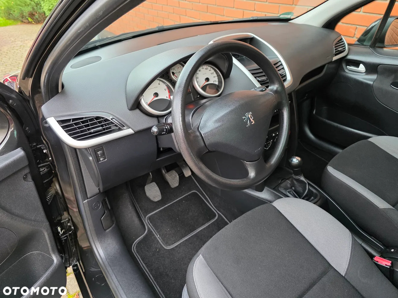 Peugeot 207 110 HDi FAP (Blue Lion) Tendance - 14