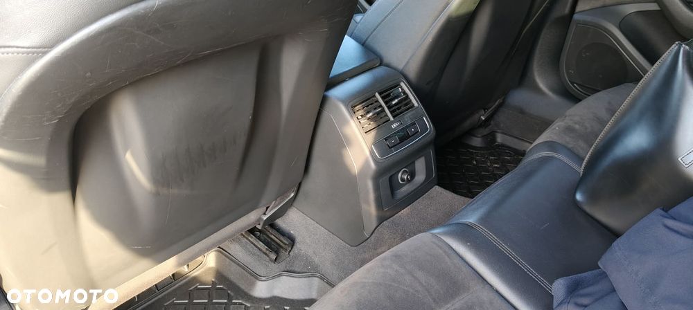 Audi A4 Limousine - 15