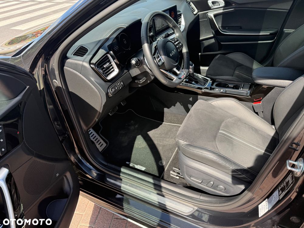 Kia Ceed 1.5 T-GDI DCT7 OPF GT Line - 16